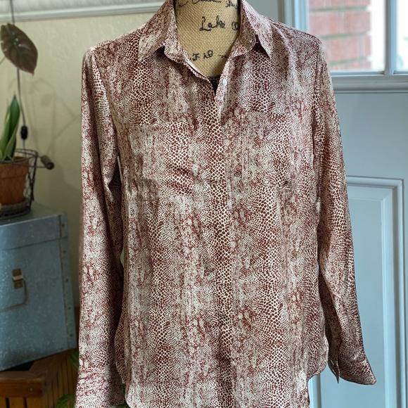 a new day size small button down - Picture 1 of 7
